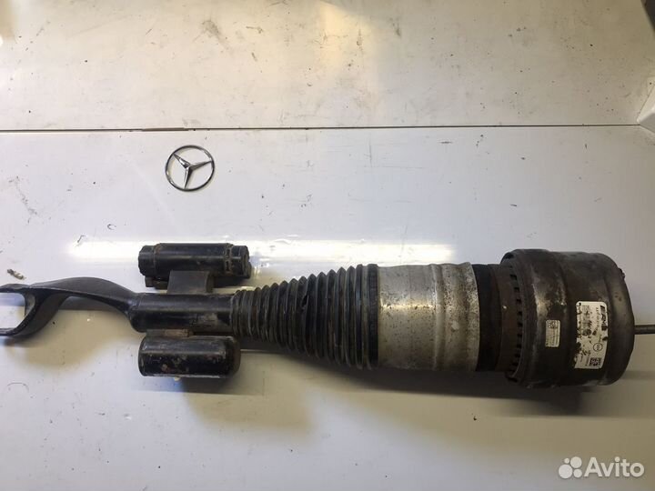 Амортизатор передний Мерседес w213 amg 4 matic