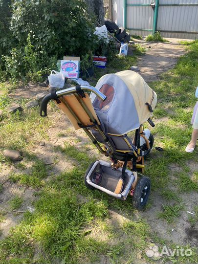 Детский велосипед с ручкой