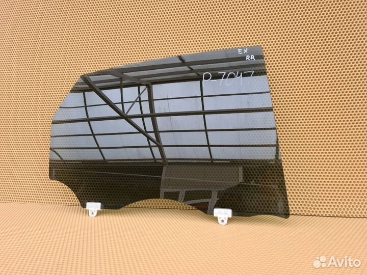 Стекло двери заднее правое Infiniti Ex Qx50 J50