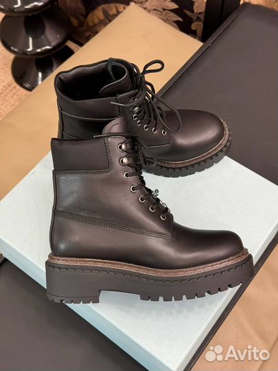 Женские ботинки prada Booties