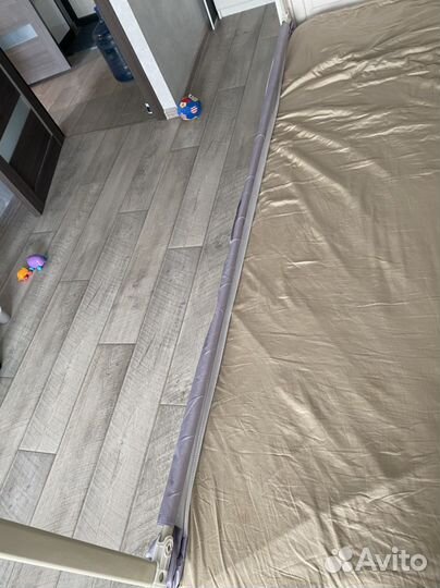 Защитный барьер для кровати