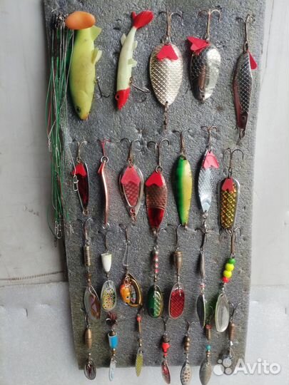 Блесна, колебалка, вертушка