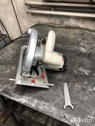 Циркулярная пила зубр