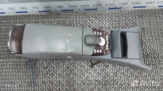 Подлокотник центральный mercedes benz S-class W221