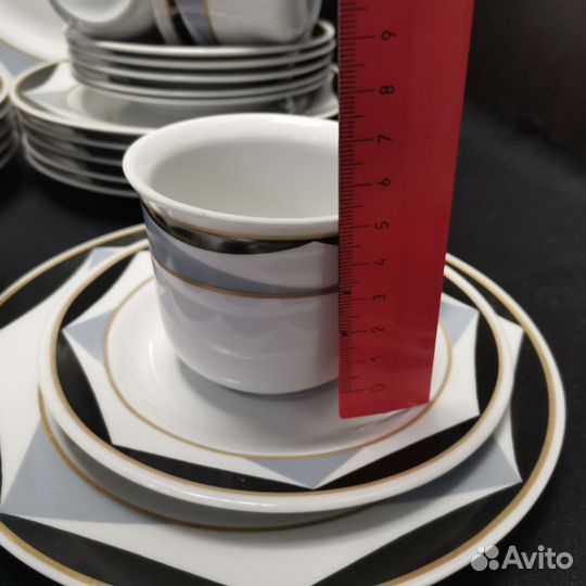 Сервиз чайно-кофейный (часть, 48 предметов)