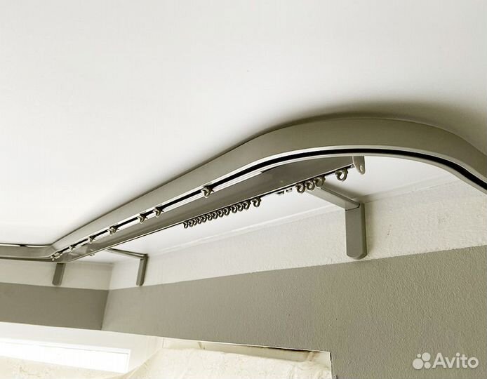 Карнизы для штор для угловых лоджий и арочных окон