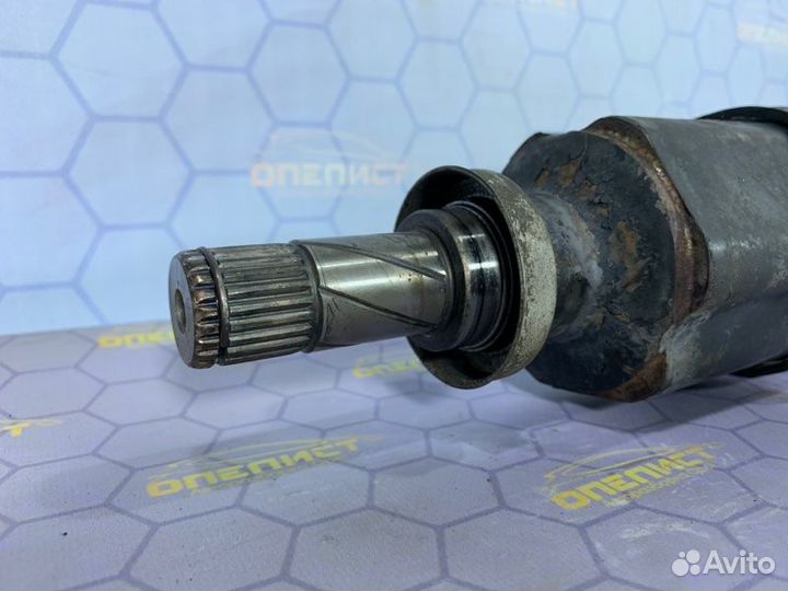 Полуось привода передний правый Chevrolet Cruze