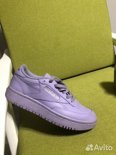 Кроссовки reebok cardi b