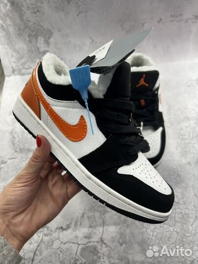 Кроссовки Nike зима