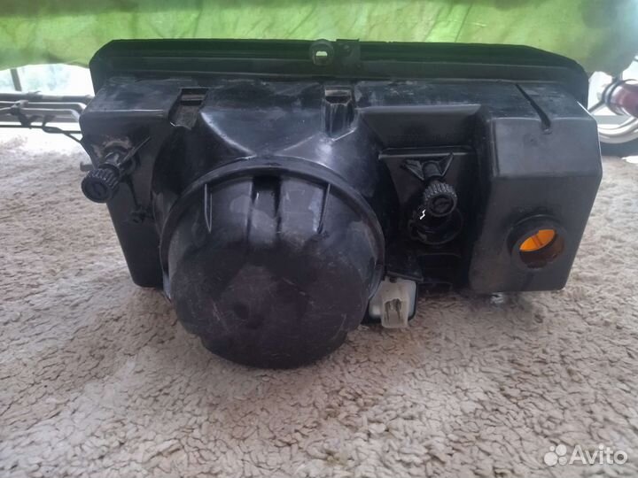 Фара правая ваз 2107.2105