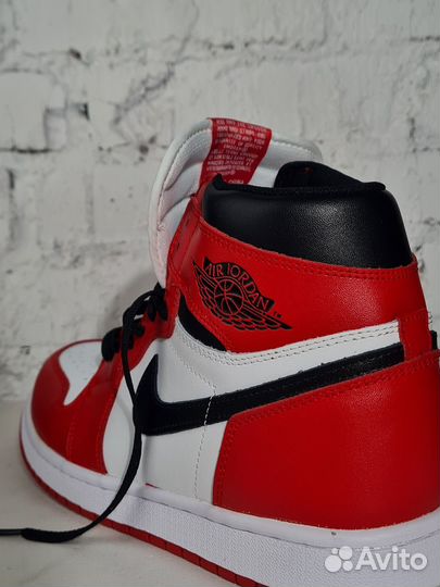 Nike Air Jordan 1 Retro High Chicago red