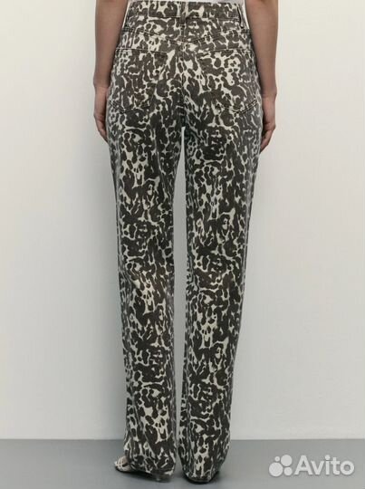 Джинсы с леопардовым узором