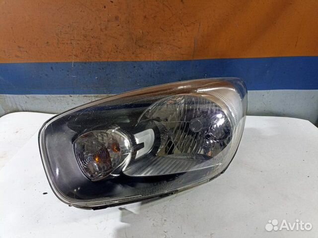Фара передняя левая Kia Picanto 2 2011-2017