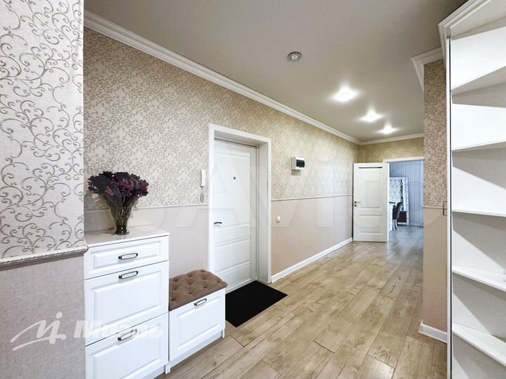 3-к. квартира, 86 м², 3/17 эт.