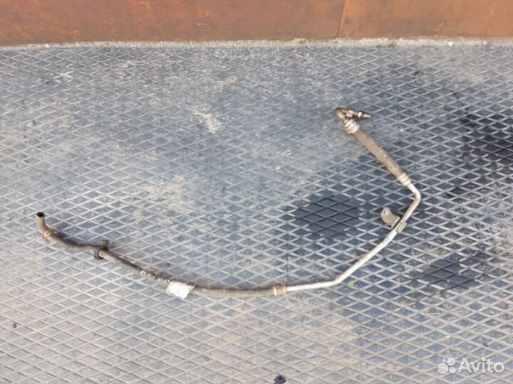 Трубка гура обратка Рено Логан 1