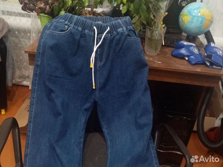 Джинсы женские