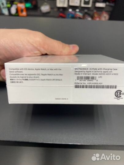 Новые Apple AirPods 2