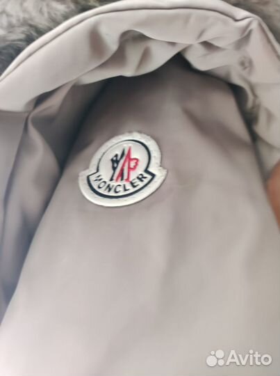 Пальто женское Moncler 42 44