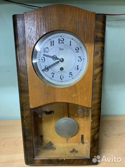 Настенные часы Янтарь