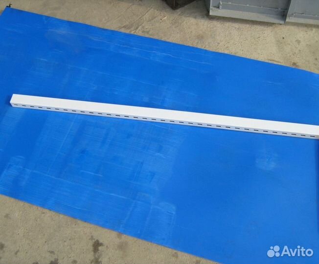 Стойка для торгового стеллажа