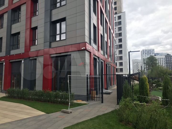 Сдам торговое помещение, 77 м²