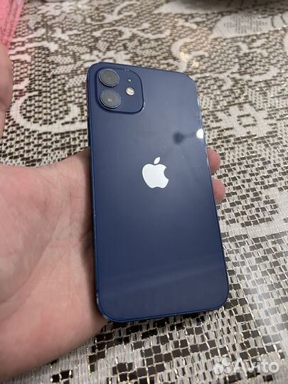 iPhone 12, 64 ГБ