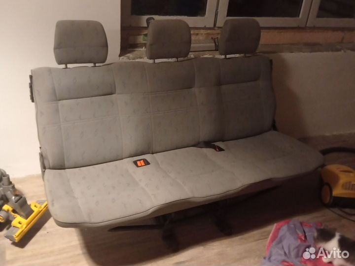 Диван задний volkswagen t4
