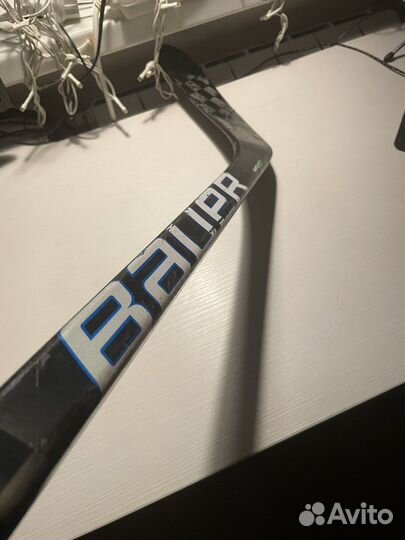 Клюшка хоккейная сломанная