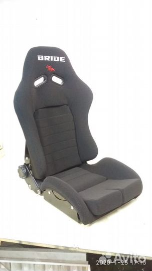 Спортивные сиденья ковши