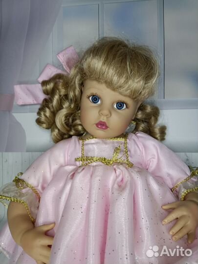 Коллекционная кукла