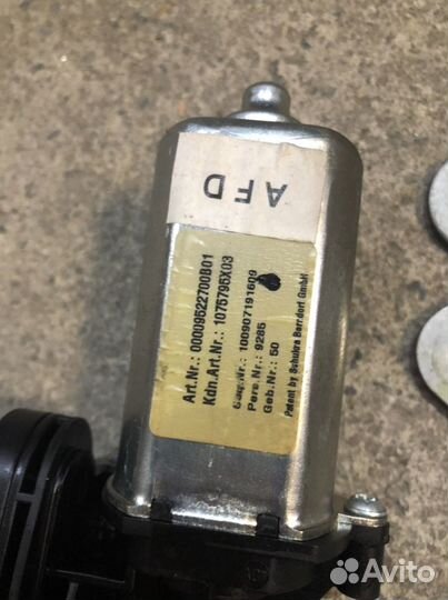 Моторчик регулировки заднего сиденья audi a8 d4