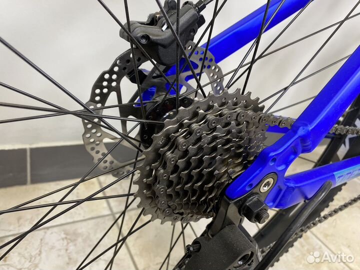 Горный велсипед алюминиевый гидравлика 27.5