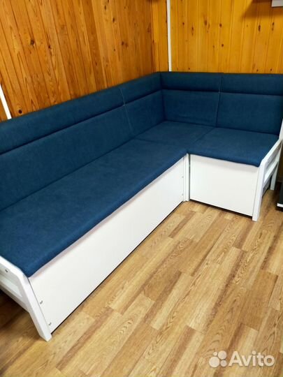 Кухонный уголок со спальным местом