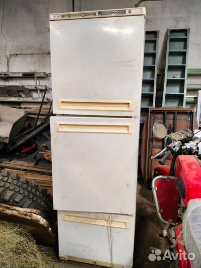 Холодильник Stinol