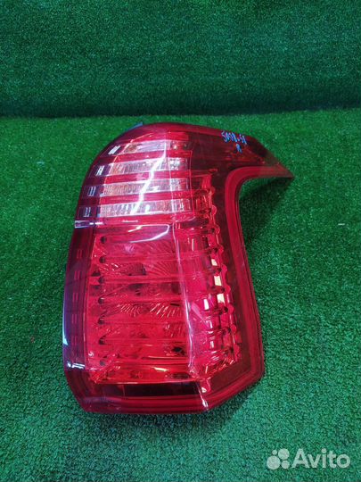 Стоп-сигнал задний правый Peugeot 5008 универсал