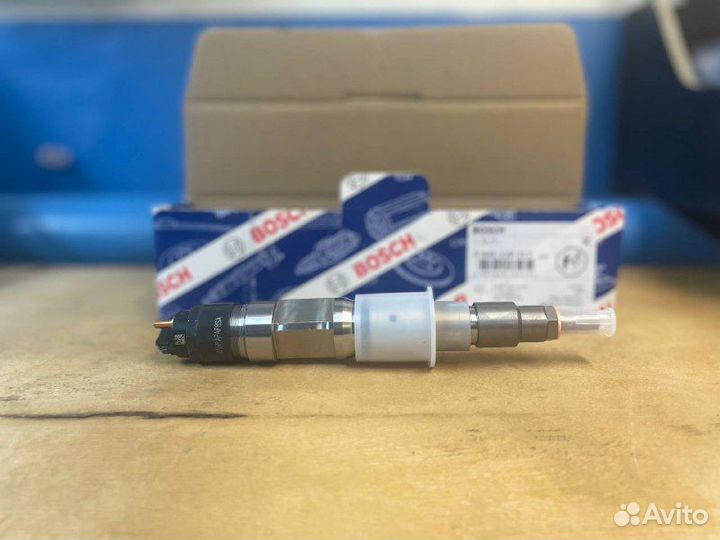 Форсунка топливная 0445120217