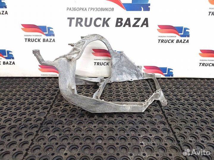 Кронштейн фары левой Daf XF106