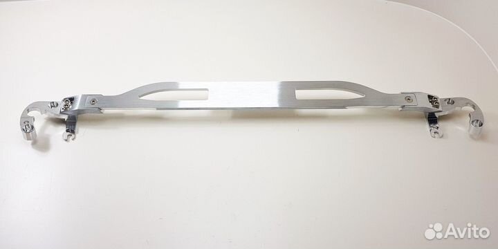 Передняя распорка - BMW E90