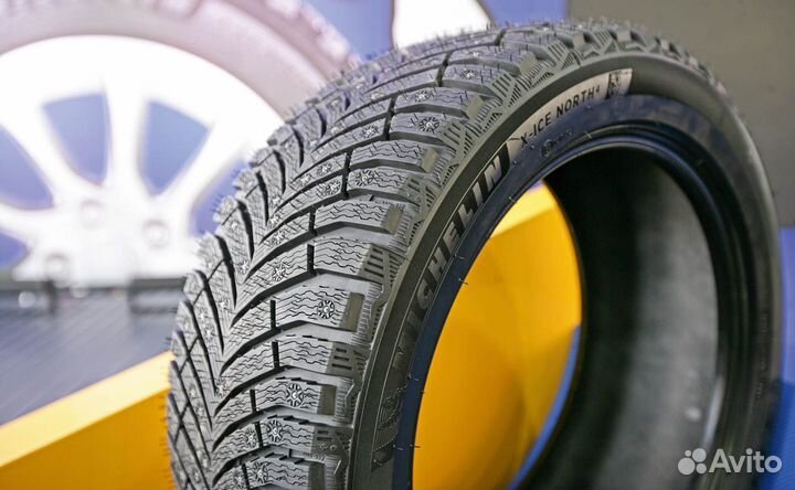 Michelin X-Ice North 4 285/50 R20