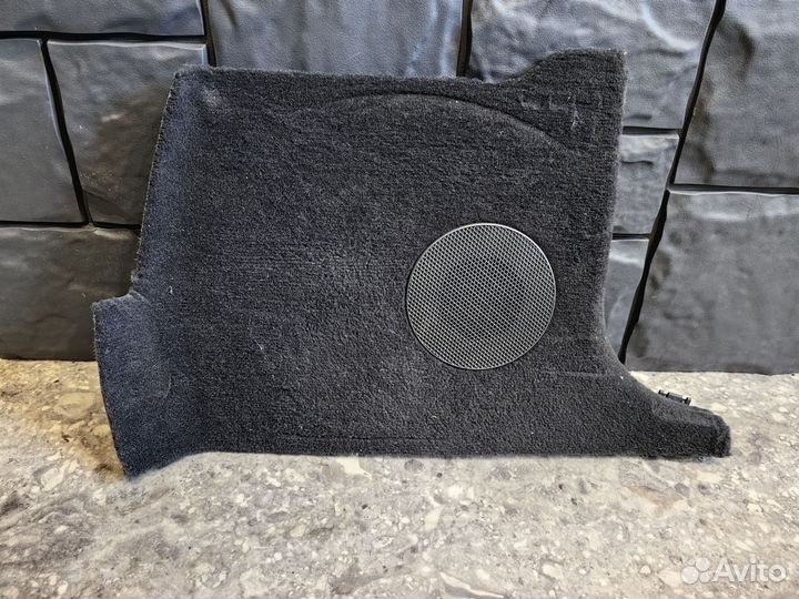 Обшивка салона в сборе с динамиком W211