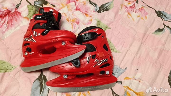 Коньки хоккейные детские
