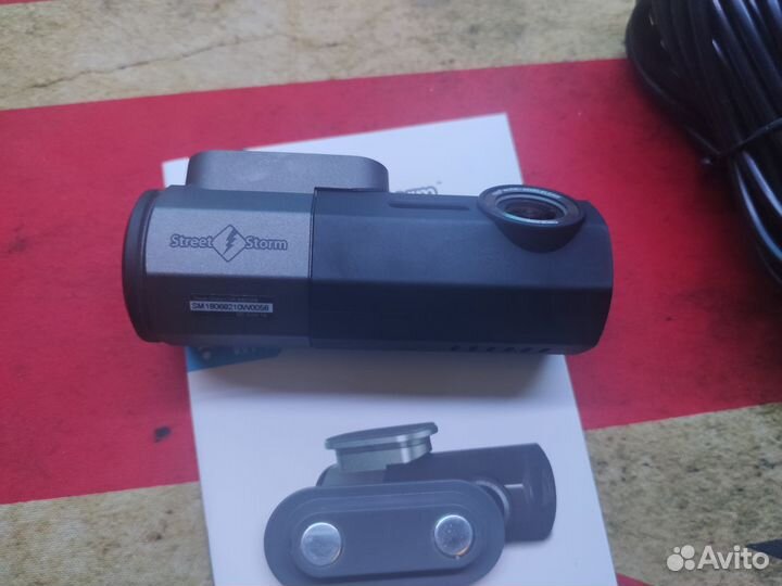 Видеорегистратор Street storm CVR-N8210W