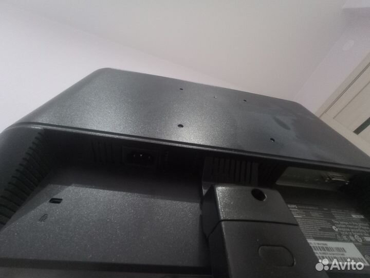 Монитор для компьютера Philips 190V