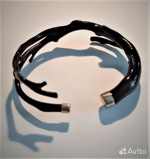 Браслет из цельного черного коралла Куба