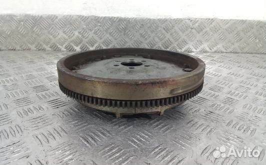 Маховик дизельный volkswagen bora 1 (UBE08A301)