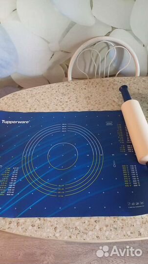 Скалка и подложка tupperware