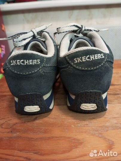 Кроссовки Skechers для девочки