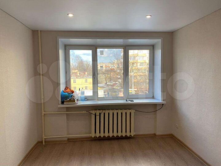 Комната 12,4 м² в 5-к., 4/5 эт.