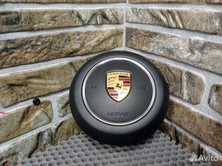 Подушка безопасности в рулевое колесо Porsche Maca