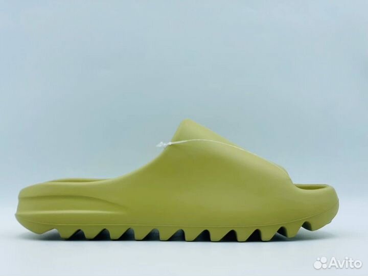 Тапочки Adidas Yeezy Slide